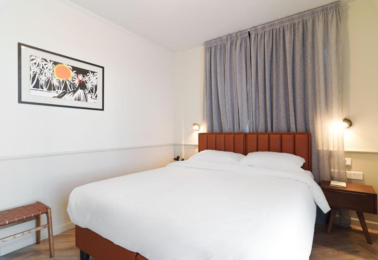Liv The City Suites Adults Only Larnaca Esterno foto