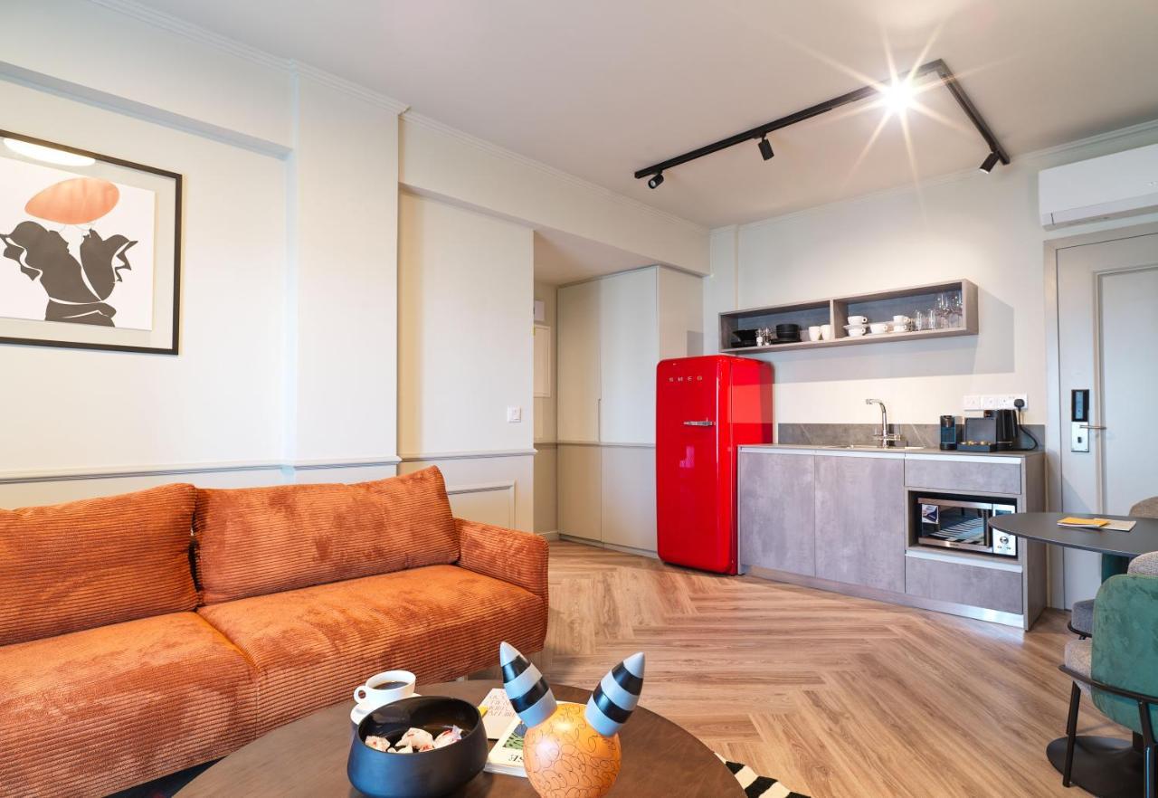 Liv The City Suites Adults Only Larnaca Esterno foto